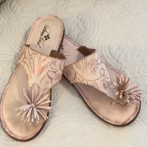 Women’s Pink Patricia Nash Sandals
